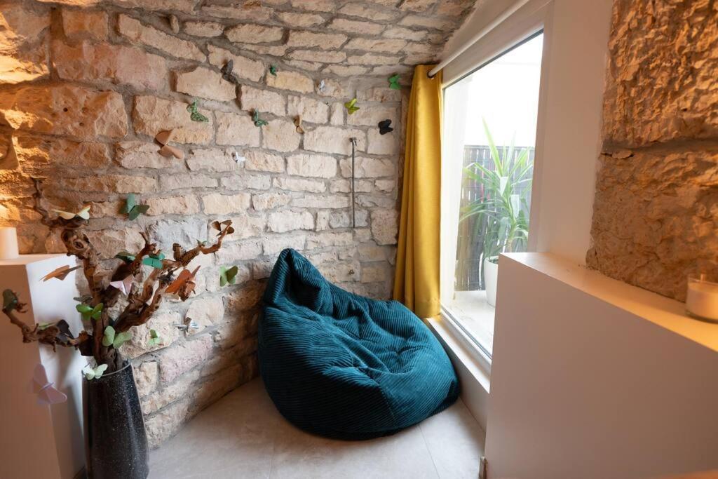La Grotte Bourguignonne, Terrasse Exterieure * Dijon